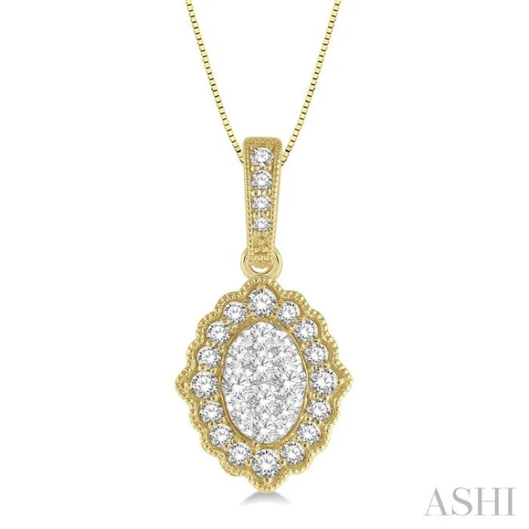 1/4 ctw Lattice Edge Oval Shape Lovebright Round Cut Diamond Pendant With Chain in 14K Yellow and White Gold