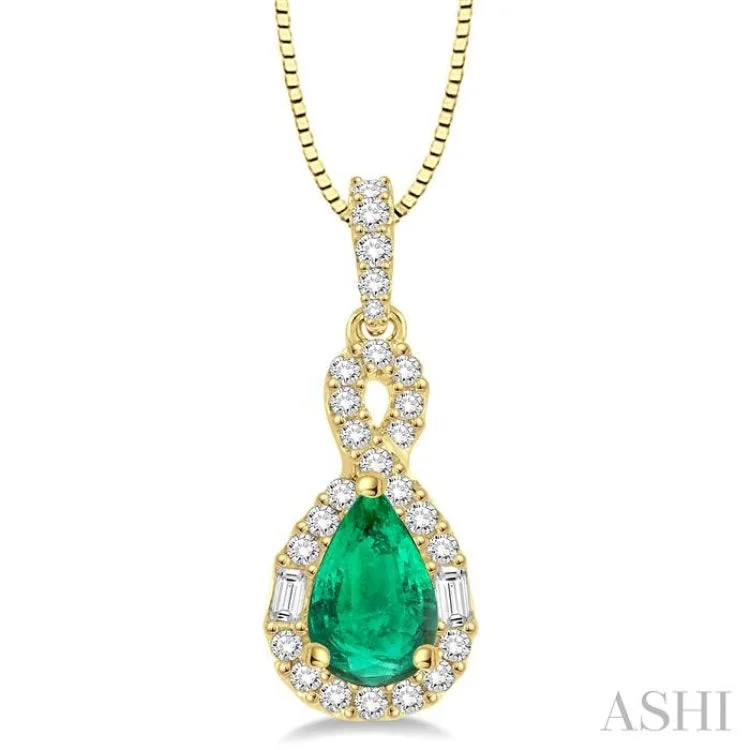 7x5 MM Pear Shape Emerald and 1/3 Ctw Diamond Pendant in 14K Yellow Gold with Chain