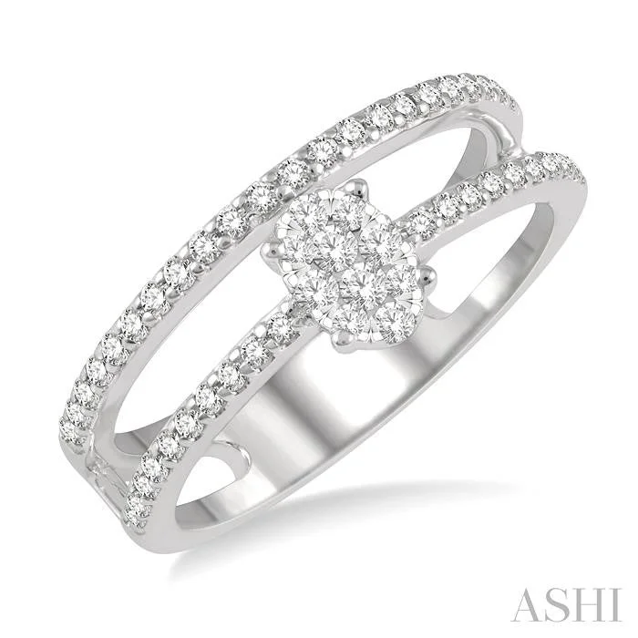 DOUBLE ROW OVAL SHAPE LOVEBRIGHT DIAMOND FASHION RING