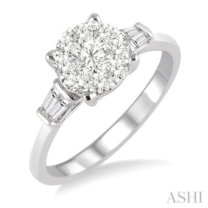 ROUND SHAPE LOVEBRIGHT DIAMOND ENGAGEMENT RING