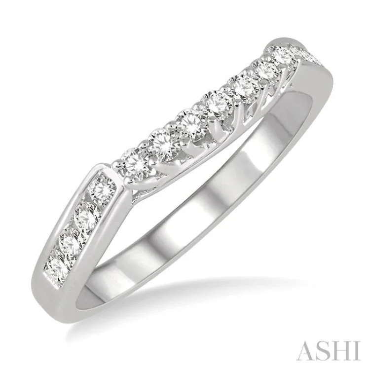 1/3 ctw Straight Row Round Cut Diamond Wedding Band in 14K White Gold