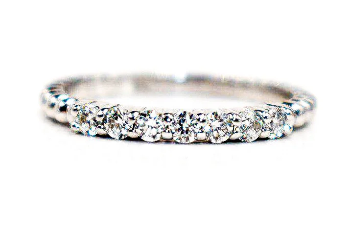 Round Diamond Beaded Band