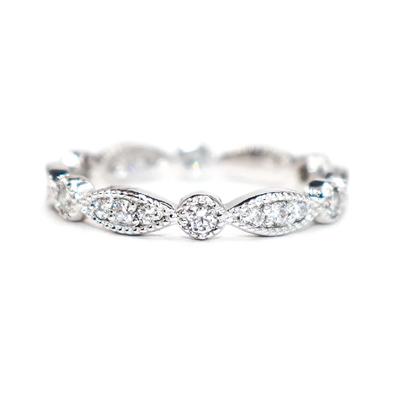 Round Diamond Marquise Style Band