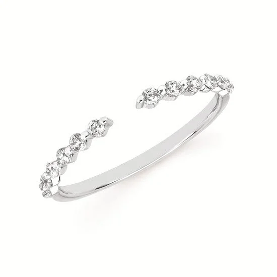 Round Diamond Open Top Shared Prong Wrap Band