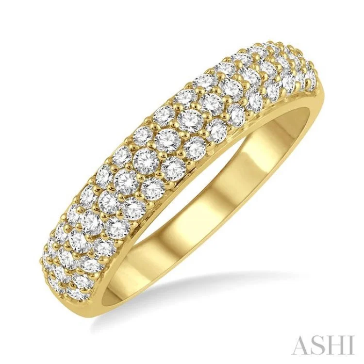 1/2 Ctw Triple Row Pave Set Round Cut Diamond Band in 14K Yellow Gold