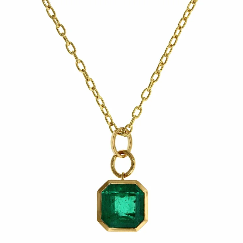 22K Yellow Gold Square Emerald Pendant